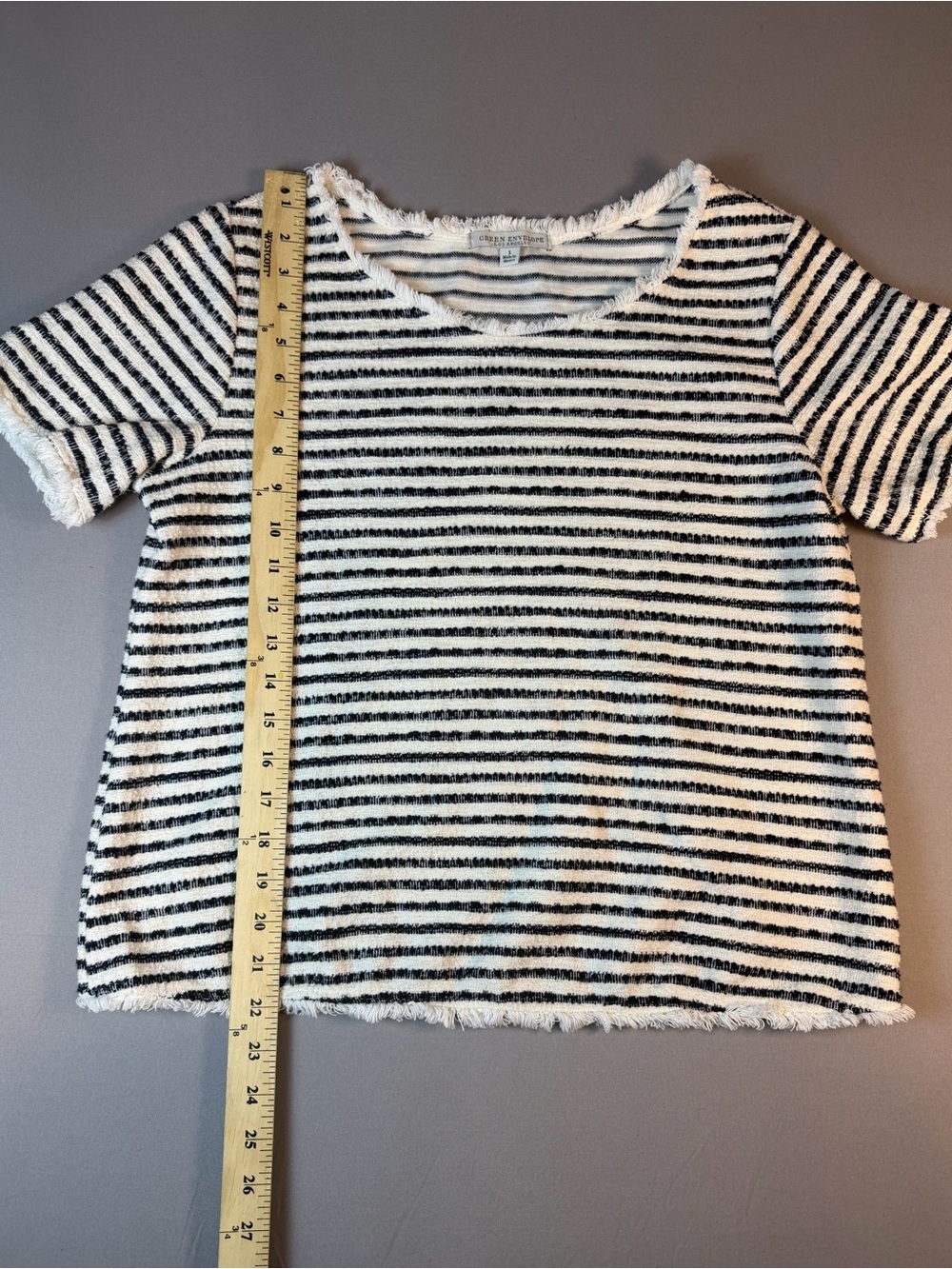 Green Envelope Size L Striped Short Sleeve Sweater Top Raw Hem Black and White - Picture 4 of 6